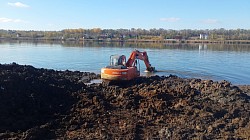 Берегоукрепление, дноуглубительные работы. HITACHI ZX160LC